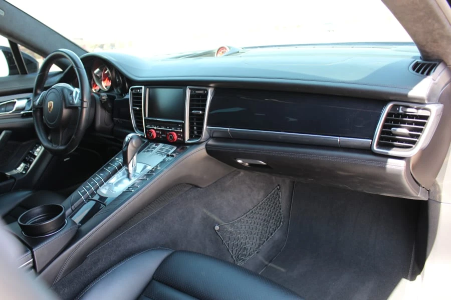 2016 Porsche 970 Panamera GTS - Image 7 of 31