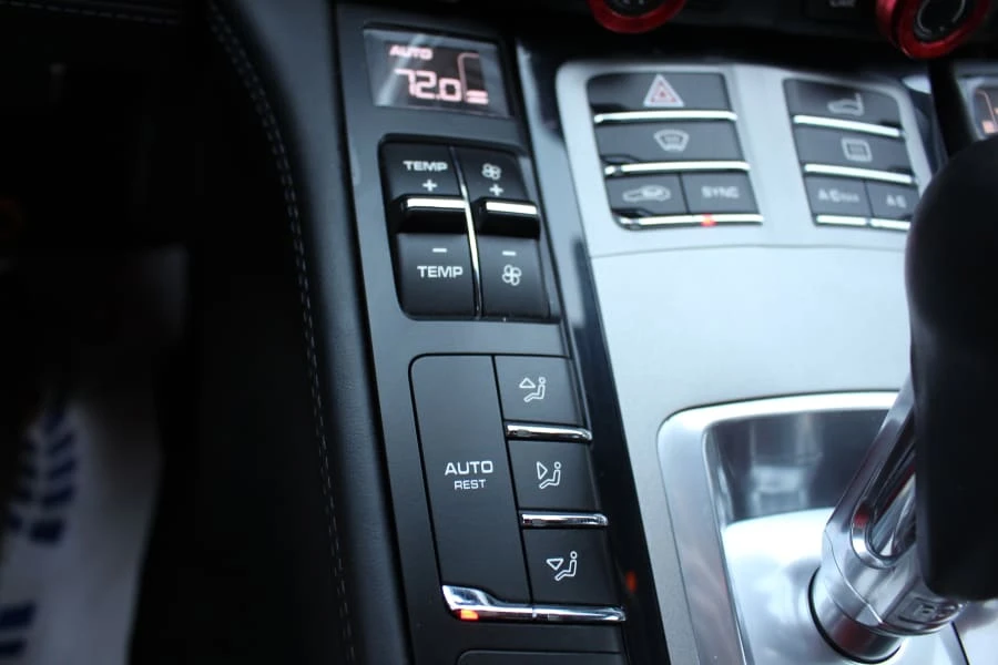 2016 Porsche 970 Panamera GTS - Image 26 of 31