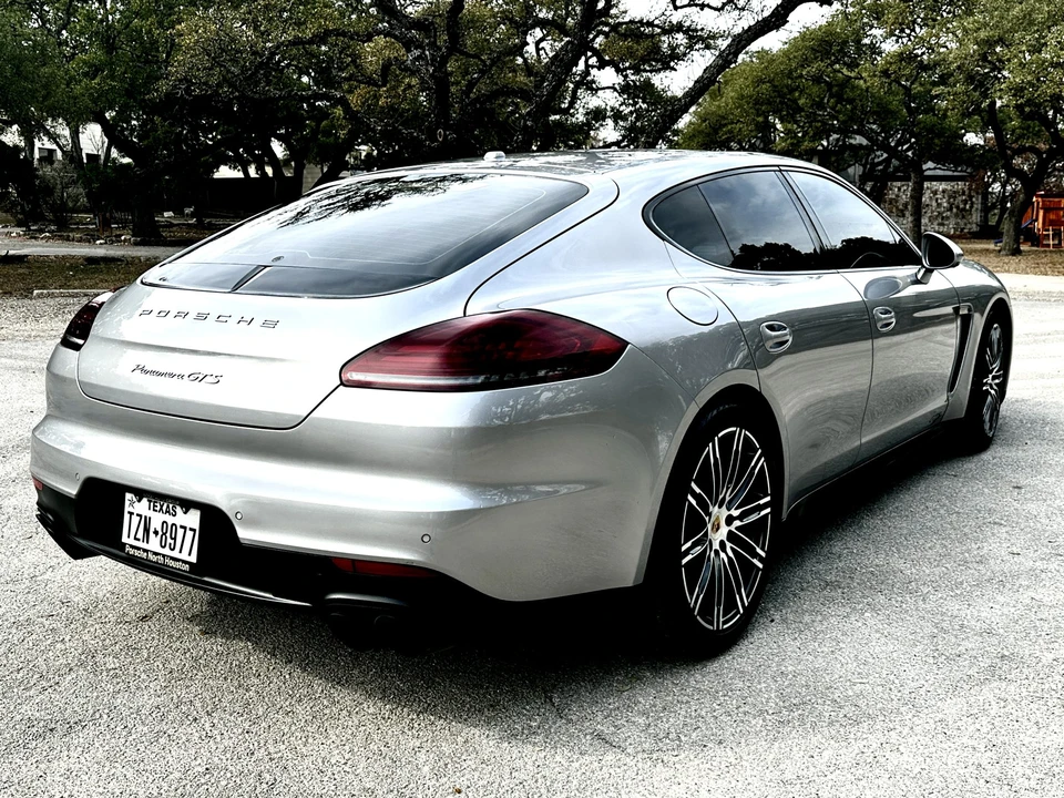 2016 Porsche 970 Panamera GTS - Image 12 of 31