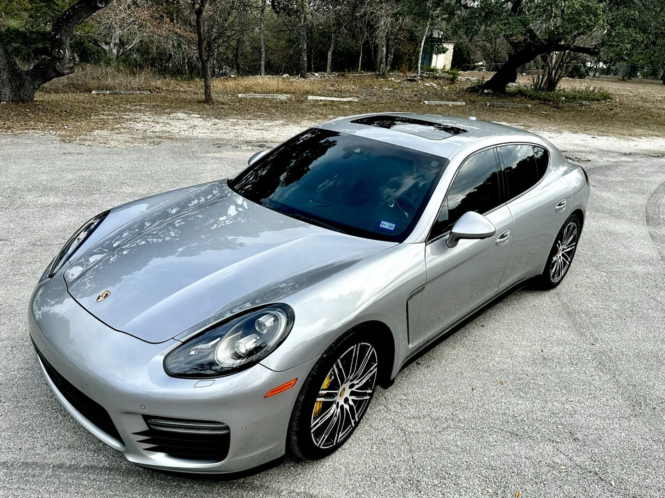 2016 Porsche 970 Panamera GTS - Image 2 of 31