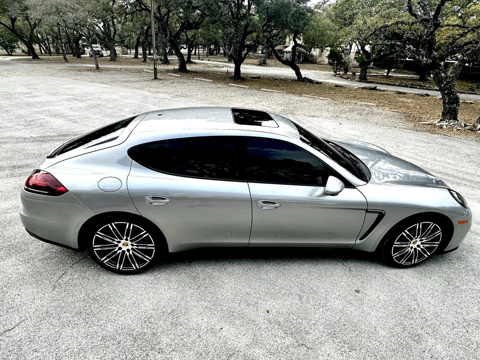 2016 Porsche 970 Panamera GTS - Image 10 of 31