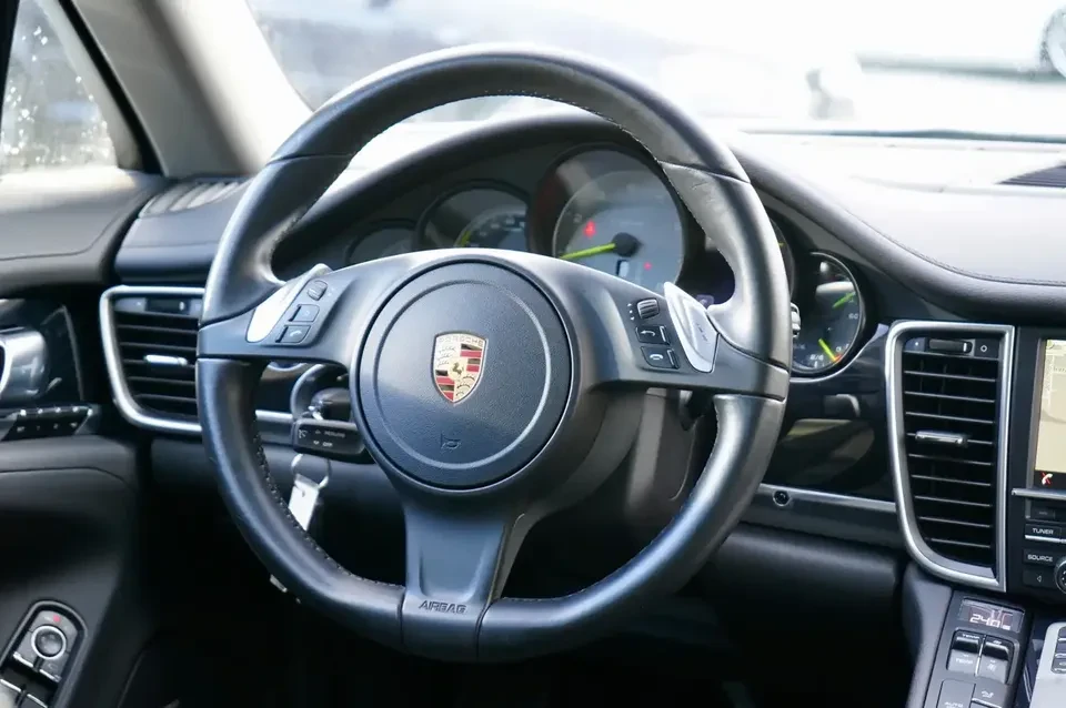 2016 Porsche 970 Panamera S - Image 13 of 20