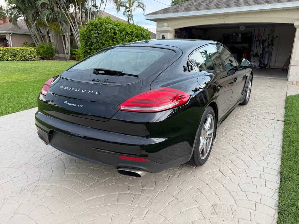 2016 Porsche Panamera - Image 4 of 23