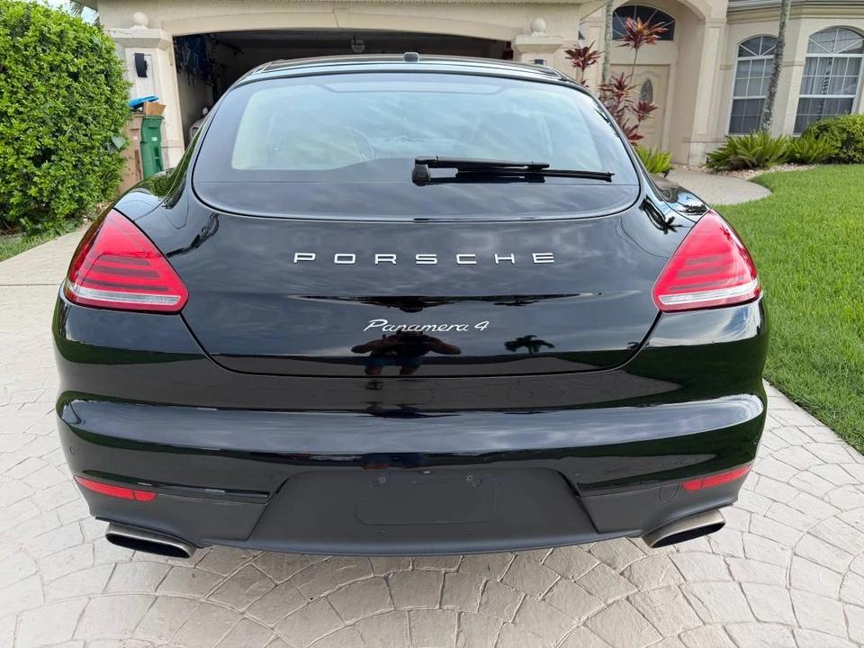 2016 Porsche Panamera - Image 5 of 23