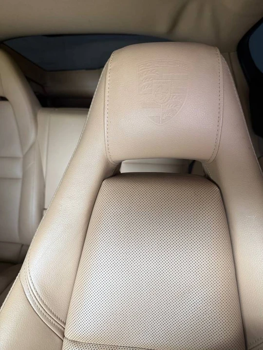 2016 Porsche Panamera - Image 17 of 20