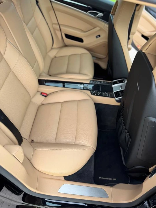 2016 Porsche Panamera - Image 20 of 23