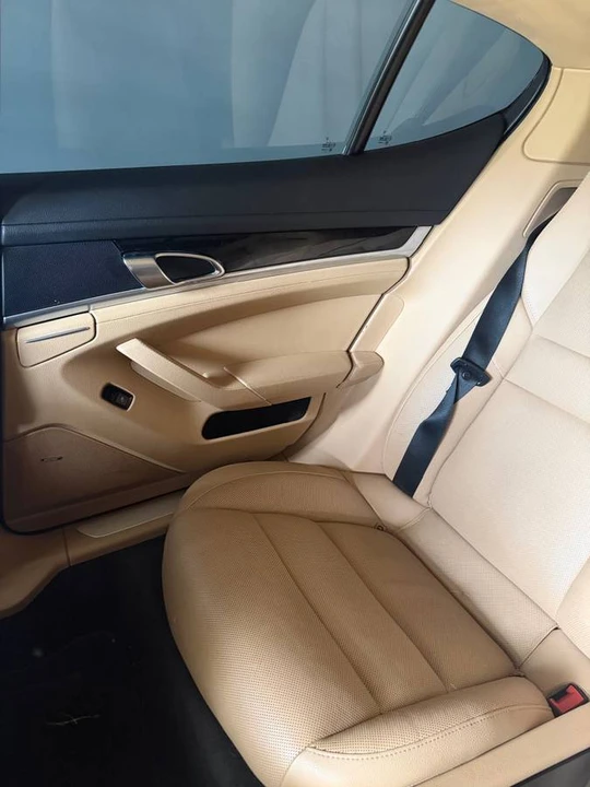 2016 Porsche Panamera - Image 9 of 20