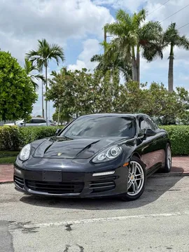2016 Porsche Panamera