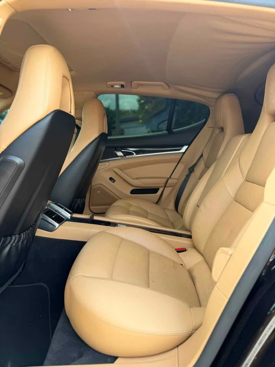 2016 Porsche Panamera - Image 10 of 12