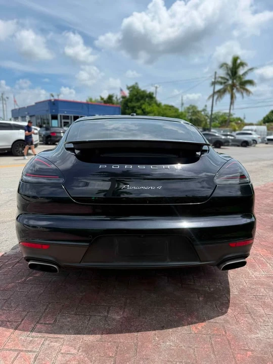2016 Porsche Panamera - Image 5 of 12