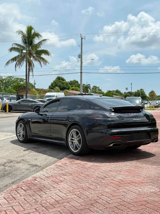 2016 Porsche Panamera - Image 6 of 12