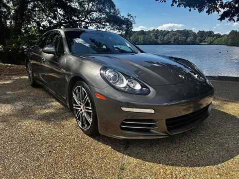 2016 Porsche Panamera