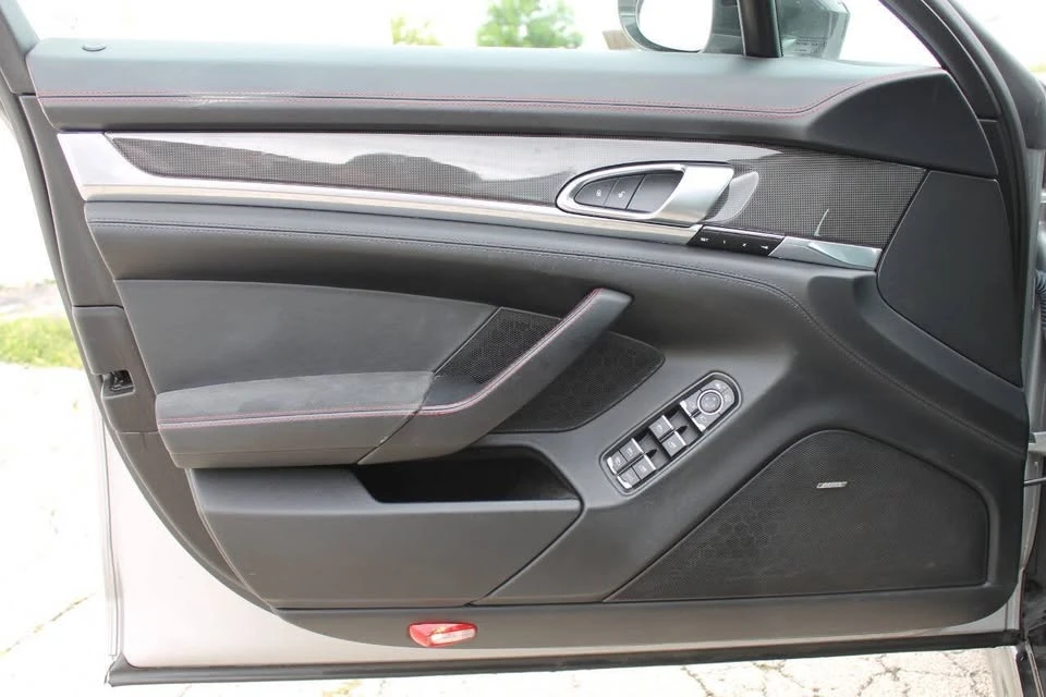 2016 Porsche Panamera - Image 10 of 20