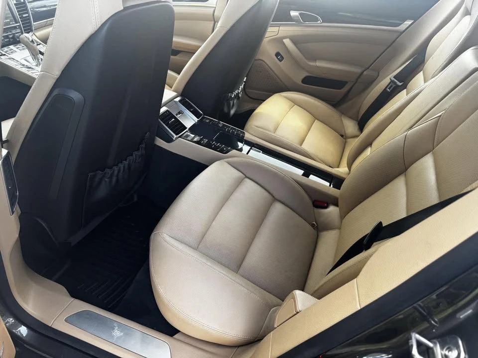 2016 Porsche Panamera - Image 12 of 14