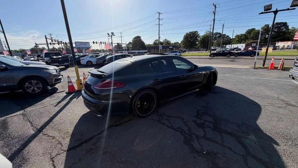 2016 Porsche Panamera - Image 18 of 20