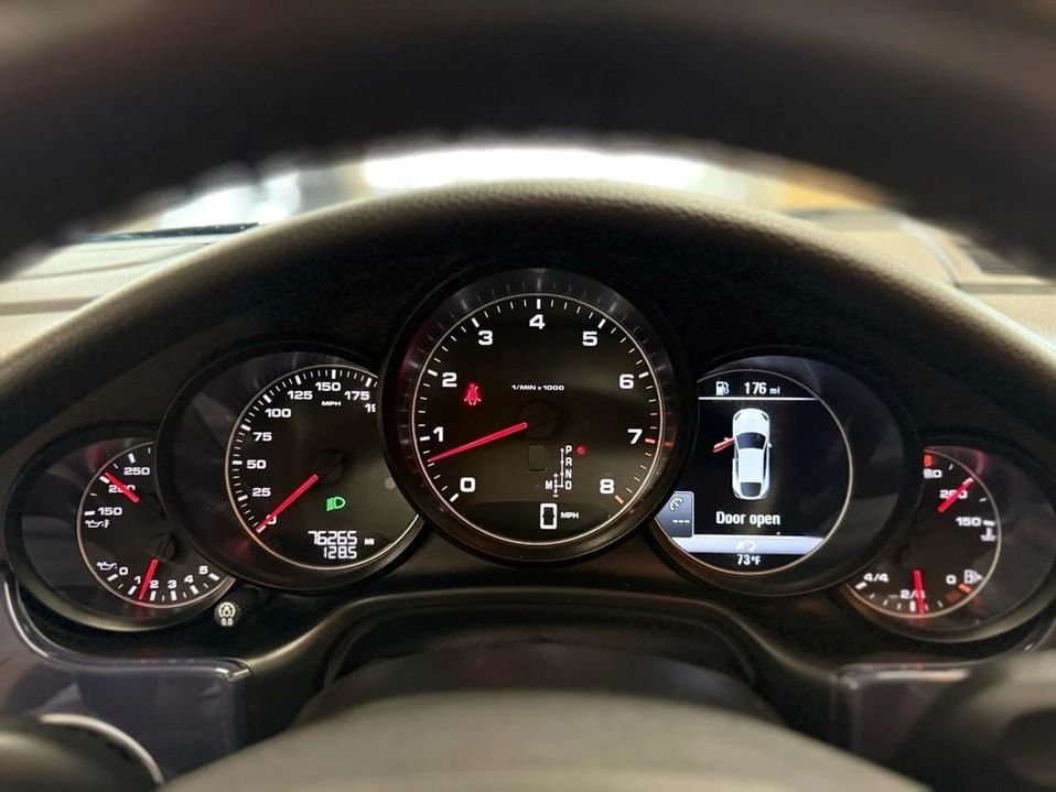 2016 Porsche Panamera - Image 18 of 20