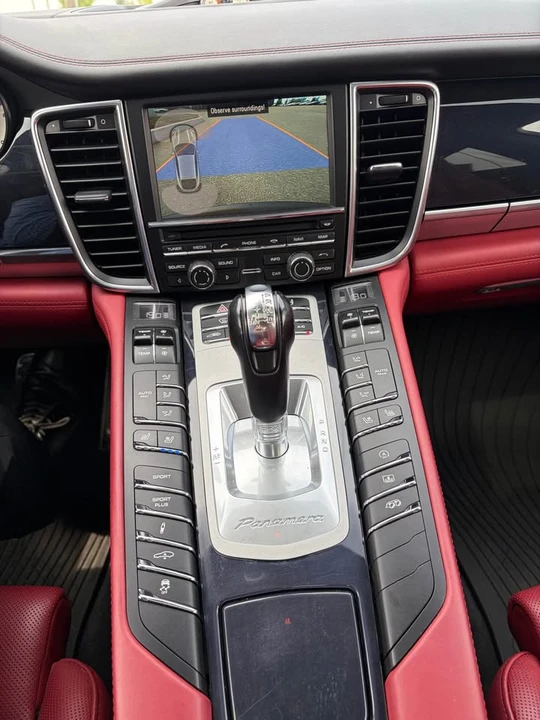 2016 Porsche Panamera - Image 9 of 11