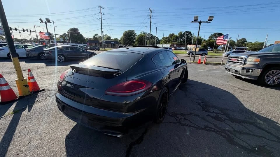 2016 Porsche Panamera - Image 11 of 20