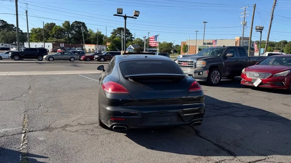 2016 Porsche Panamera - Image 12 of 20