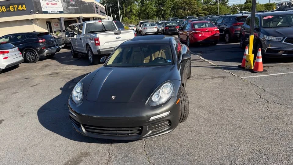 2016 Porsche Panamera - Image 19 of 20