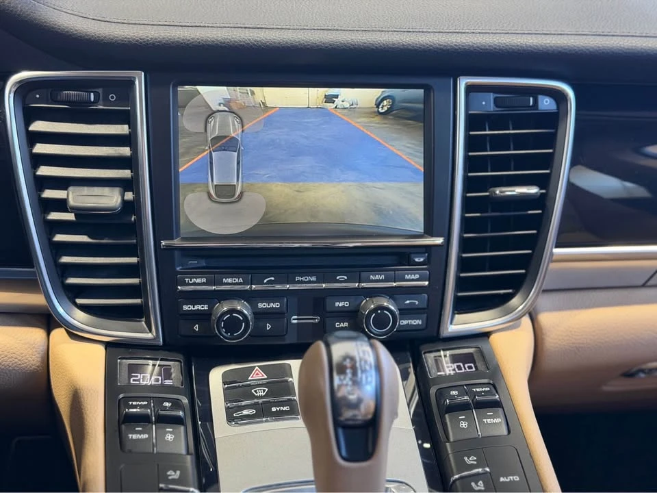 2016 Porsche Panamera - Image 5 of 16