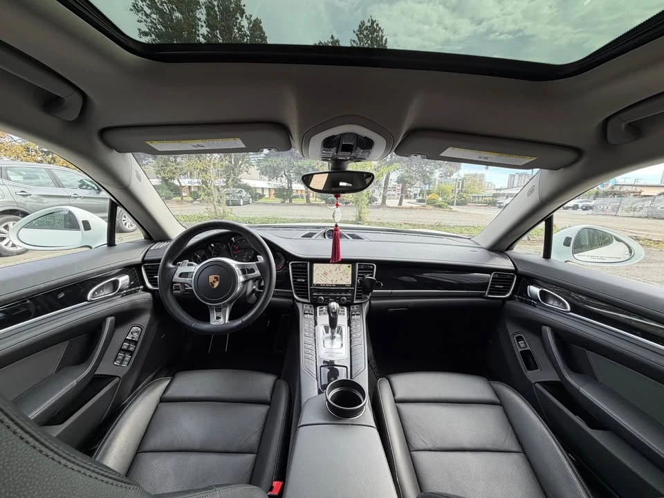 2016 Porsche Panamera - Image 7 of 15