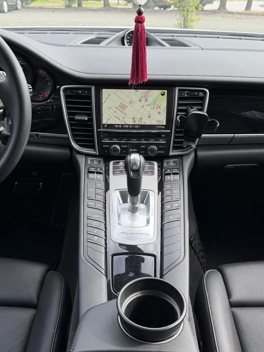 2016 Porsche Panamera - Image 11 of 15