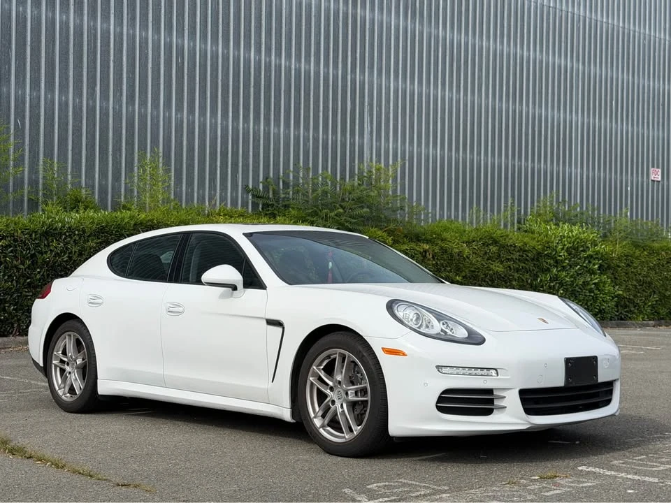 2016 Porsche Panamera - Image 2 of 15