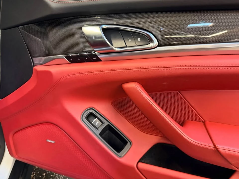 2016 Porsche Panamera - Image 19 of 20