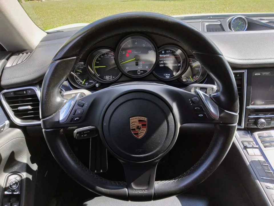 2016 Porsche Panamera - Image 8 of 20