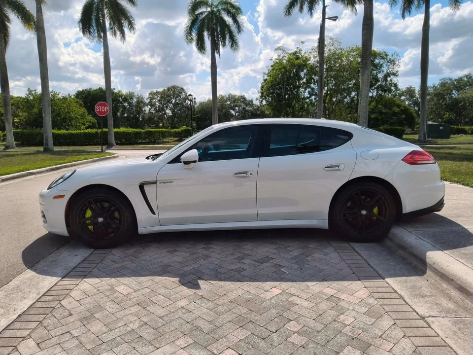2016 Porsche Panamera - Image 18 of 20