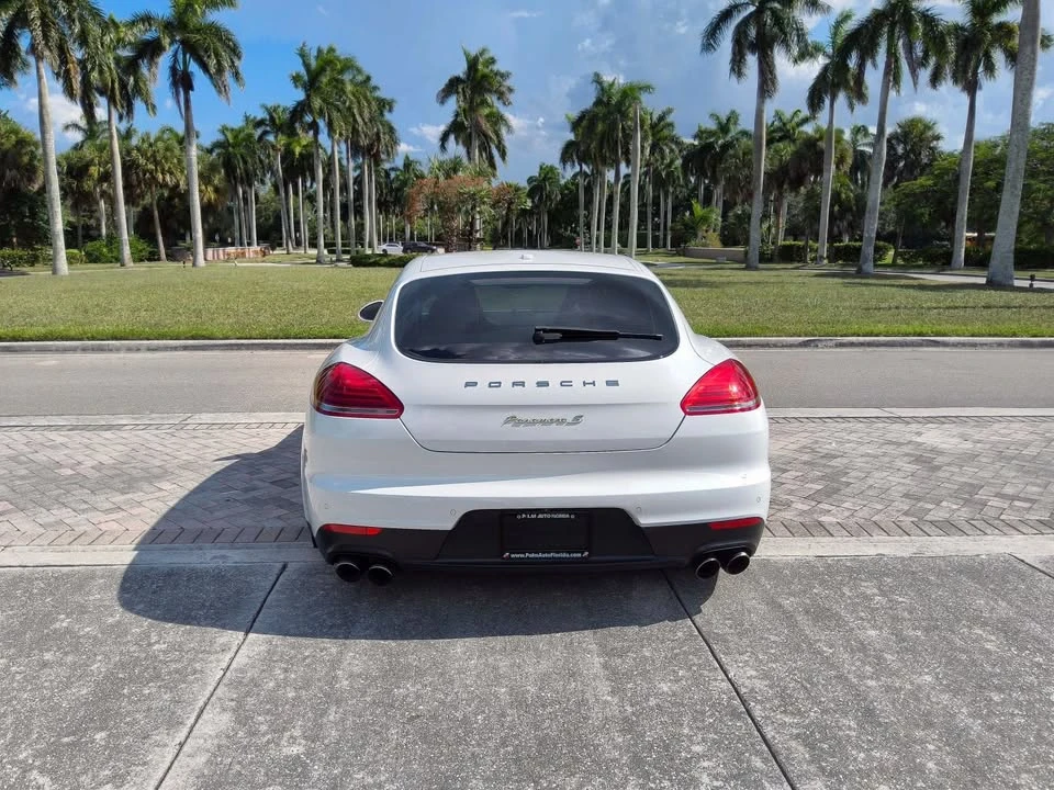 2016 Porsche Panamera - Image 17 of 20