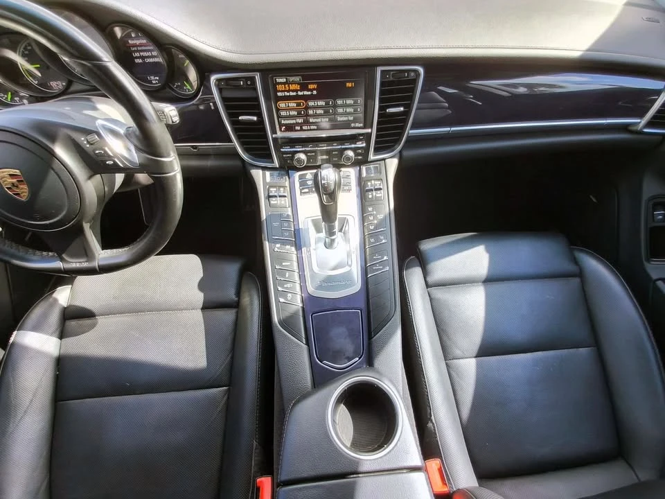 2016 Porsche Panamera - Image 10 of 20