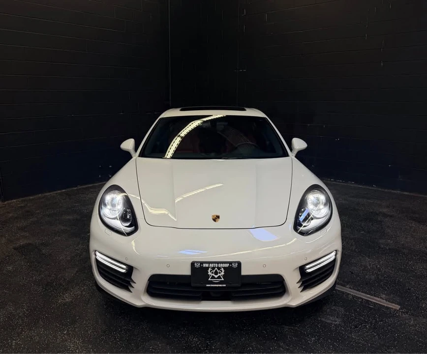 2016 Porsche Panamera - Image 2 of 20