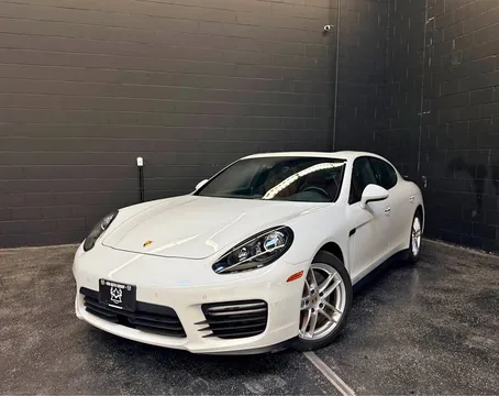 2016 Porsche Panamera GTS