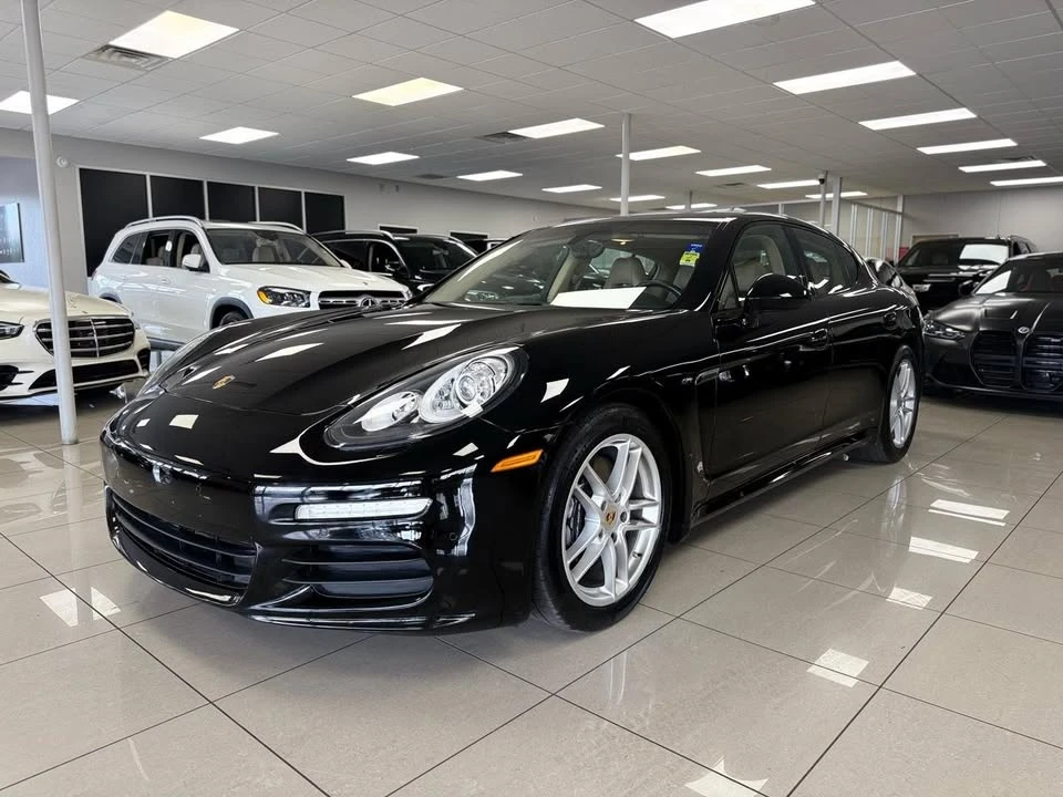 2016 Porsche Panamera - Image 8 of 20