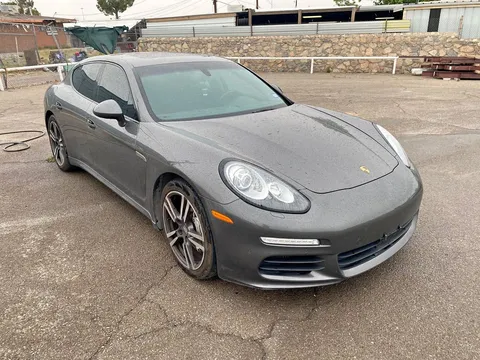 2016 Porsche Panamera S