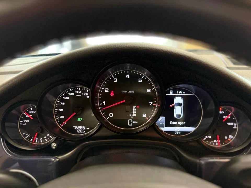 2016 Porsche Panamera - Image 18 of 20
