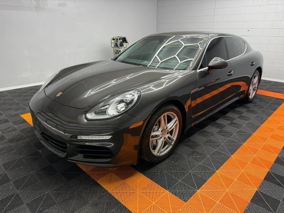 2016 Porsche Panamera - Image 2 of 20