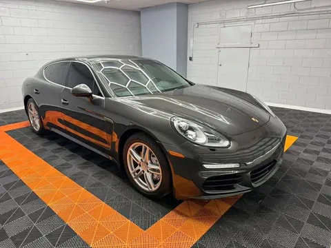 2016 Porsche Panamera