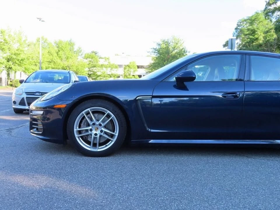 2016 Porsche Panamera - Image 11 of 20