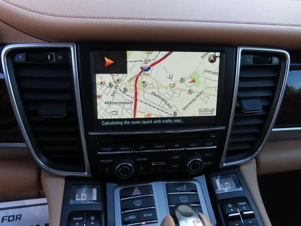 2016 Porsche Panamera - Image 8 of 20