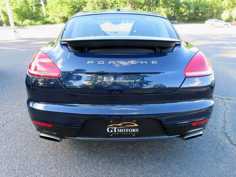 2016 Porsche Panamera - Image 15 of 20