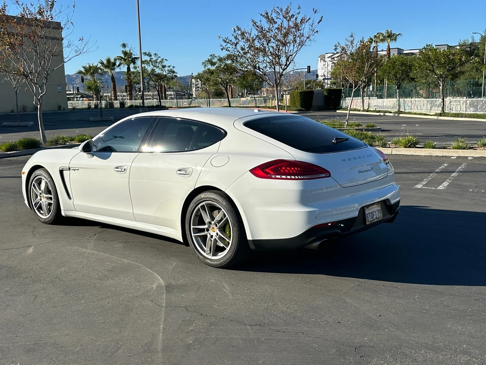 2016 Porsche 970 Panamera S - Image 10 of 31