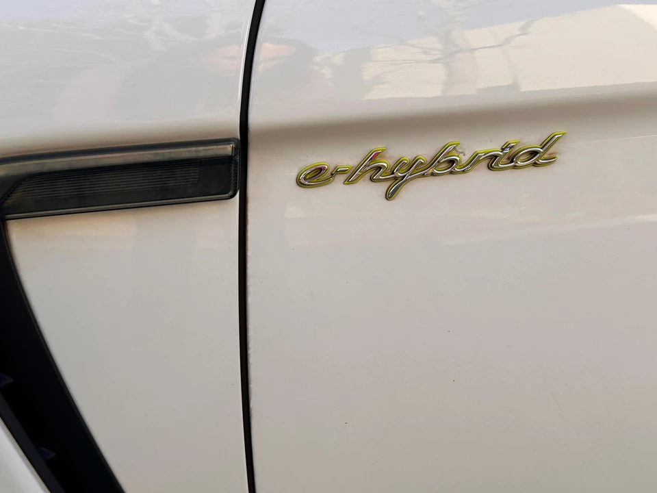 2016 Porsche 970 Panamera S - Image 20 of 31