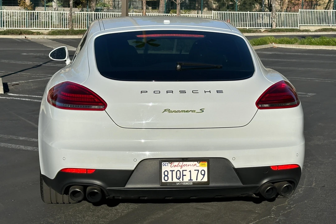 2016 Porsche 970 Panamera S - Image 5 of 31