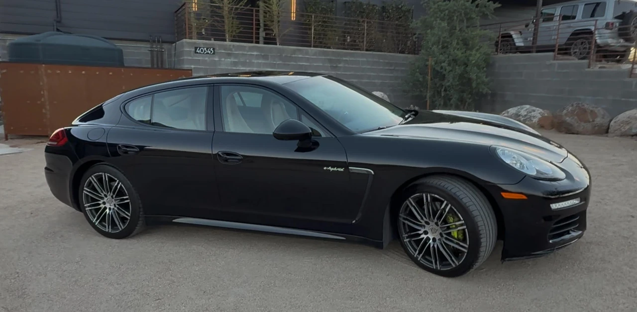 2016 Porsche 970 Panamera S - Image 23 of 31