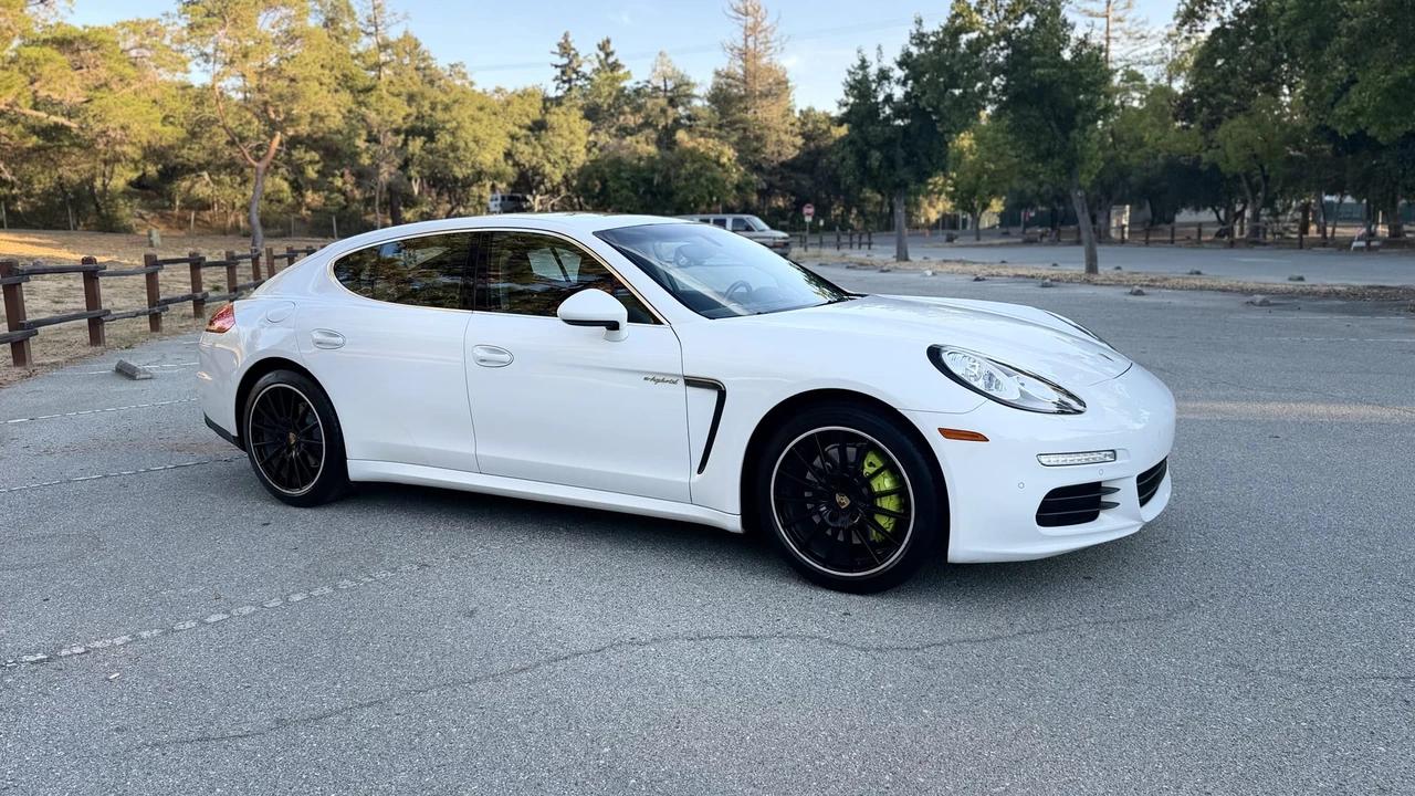 2016 Porsche 970 Panamera S - Image 18 of 31