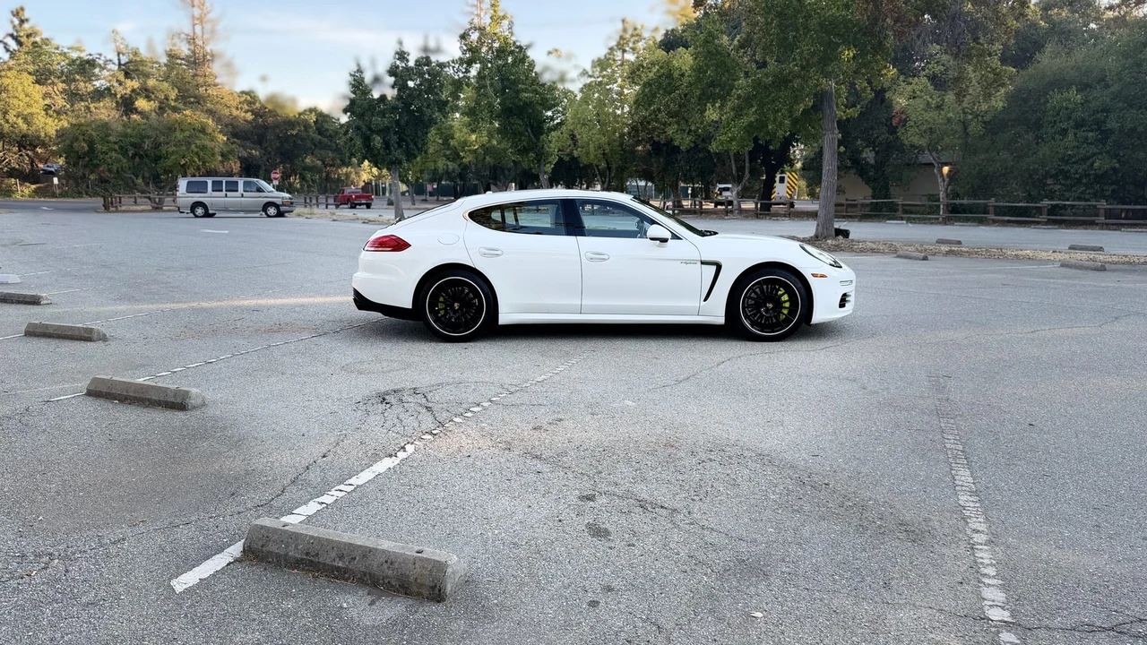 2016 Porsche 970 Panamera S - Image 6 of 31