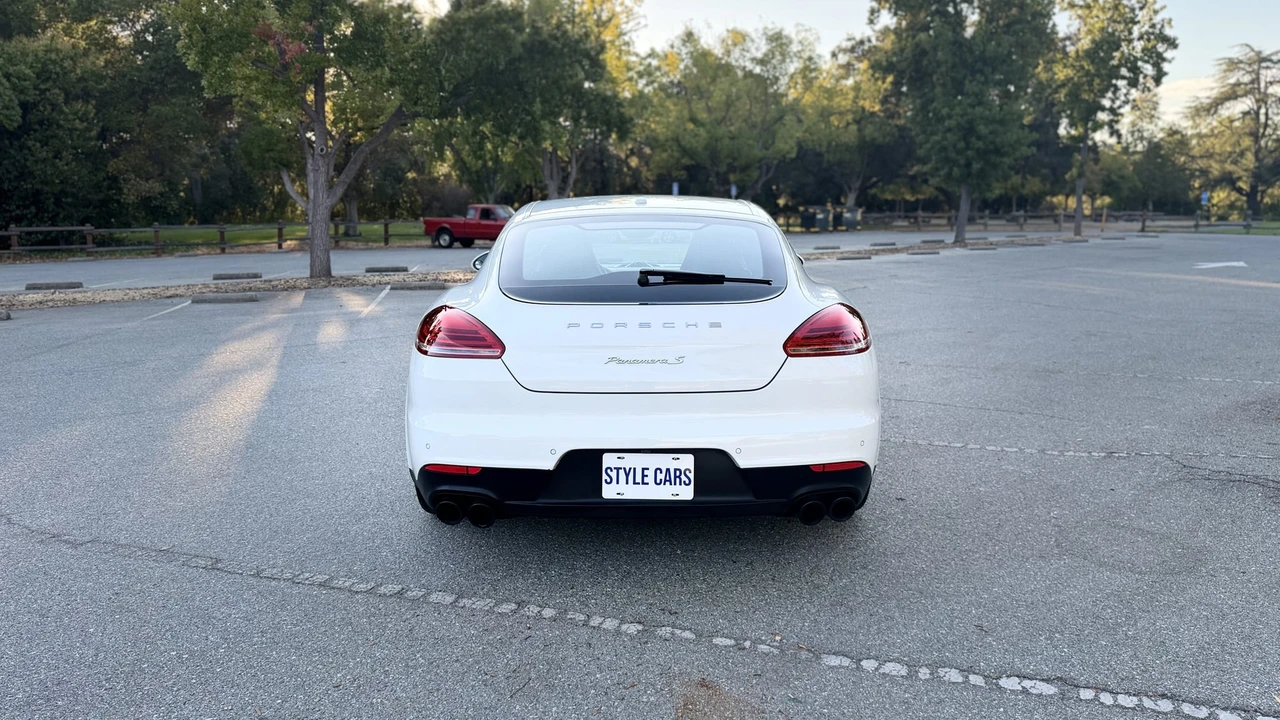 2016 Porsche 970 Panamera S - Image 14 of 31